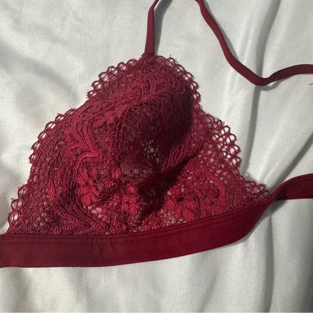 Victoria’s Secret Bralette – Lace – Cranberry Red – Size Medium - Picture 2 of 7